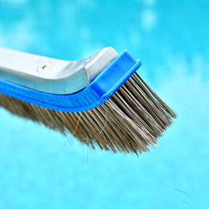 Accessori <span class=keywords><strong>per</strong></span> <span class=keywords><strong>piscina</strong></span> 18 "in alluminio filo di acciaio inossidabile setola <span class=keywords><strong>spazzola</strong></span> <span class=keywords><strong>per</strong></span> la pulizia della <span class=keywords><strong>piscina</strong></span> - Product Image 3