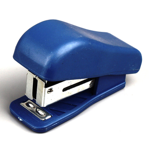 Mini <span class=keywords><strong>agrafeuse</strong></span> No.10 colorées, 10 pièces, ensemble d'agrafes pour la papeterie de bureau - Product Image 4