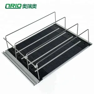 Magnetisches Trennwand-System mit Rollen für Getränkekühler aus Kunststoff mit Schwerkraftzufuhr - Product Image 3