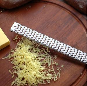 2026 nouvelle trancheuse de râpe à fromage avec lame de gravure en acier inoxydable tranchante facile à éplucher le fromage dur citron carotte légumes Zester - Product Image 3