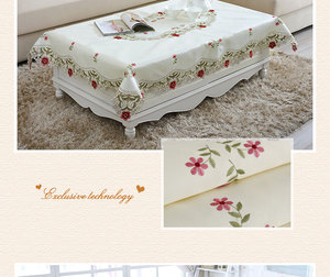 Wedding Party Fancy Red Embroidered Knitted Polyester Durable Customizable <strong>Dining</strong> <strong>Table</strong> <strong>Runner</strong> - Product Image 5