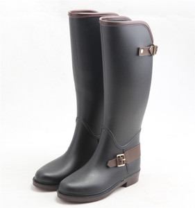 Caballo Negro sexo con PVC lluvia <span class=keywords><strong>botas</strong></span> <span class=keywords><strong>de</strong></span> montar para las mujeres - Product Image 1