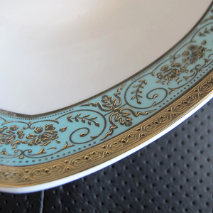 Vaisselle de luxe en porcelaine fine, 125 pièces, 66 pièces, en céramique, avec motif doré en relief - Product Image 4