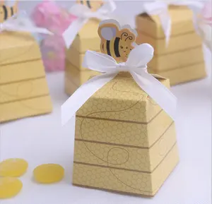 प्यारा पीला शहद की मक्खी कागज गोद भराई उपहार बॉक्स के साथ सफेद रिबन