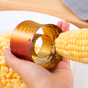Coupe de fruits légumes outils de <span class=keywords><strong>cuisine</strong></span> éplucheur de maïs en acier inoxydable éplucheur circulaire de maïs rotatif - Product Image 5
