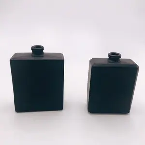 Nuevo diseño de lujo 100mL botella cosmética botella difusora de lengüeta de vidrio negro