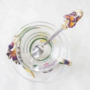 Taza de Agua o Café de Vidrio con Flores Metálicas de Lujo, Estilo Antiguo Vintage con Cuchara y Plato, Taza de Regalo - Product Image 3