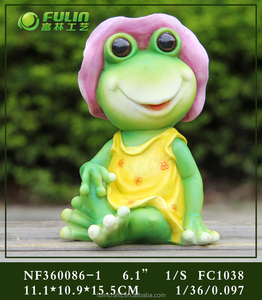 Statua di rana a grandezza naturale, ornamento da giardino in stile cartone animato - Product Image 5