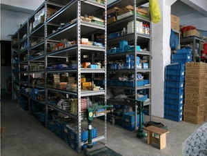 Estante de almacenamiento de hierro en ángulo de remache ligero para almacén, hogar y oficina - Product Image 2