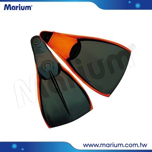 Aletas de buceo de goma de diseño de pie completo para un drenaje rápido en apnea - Product Image 2