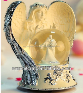 El alas de ángel de oro de la boda de resina caja de música sankyo - Product Image 1