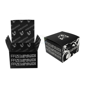 Scatola Economica Nera Personalizzata con Logo per Cappelli Snapback - Product Image 1