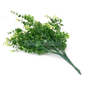 <span class=keywords><strong>Branche</strong></span> <span class=keywords><strong>d</strong></span>'<span class=keywords><strong>eucalyptus</strong></span> artificielle en tissu pour les mariages Noël Halloween Graduation Cadeaux de fête des mères et des pères Utilisation polyvalente - Product Image 5