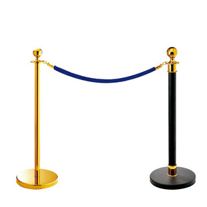2021 OEM Pole Rope Queue Barrier Crowd Control Belt Stanchion For Airport Station