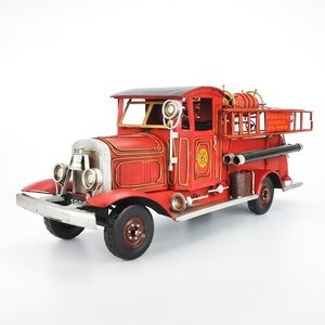 1928 Metallo Rosso Vecchio Camion Figurine <span class=keywords><strong>Vintage</strong></span> Modello di Veicolo Scala <span class=keywords><strong>1</strong></span>:<span class=keywords><strong>24</strong></span> Retro Automobile Modello Toy Boy Regalo Home Office Decor - Product Image 2