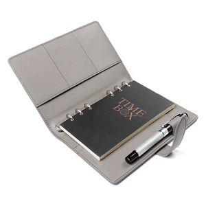 Cuaderno de Cuero Auténtico Recargable con Ranuras para Tarjetas y Soporte para Bolígrafo - Product Image 1