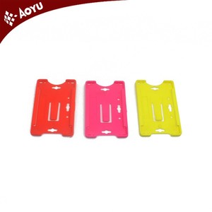 Porte-cartes en plastique dur en stock prêt coloré pour badges d'identité et accessoires de cartes de crédit - Product Image 1