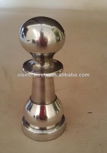 Estatuilla decorativa de Ajedrez de aluminio de una pieza Recuerdo de metal fundido de estilo náutico - Product Image 2