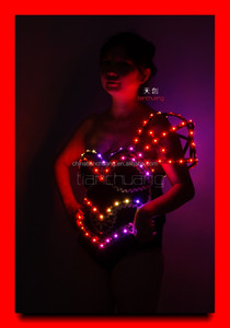 OEM Personalizado por Usted Mismo en este Elegante Vestido de Traje de Baile Brillante LED - Product Image 6
