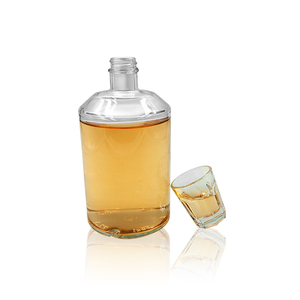 Botella de vidrio de <span class=keywords><strong>vodka</strong></span> 750 ml de vidrio de pedernal espíritu de Chiara con tapa de tornillo - Product Image 6