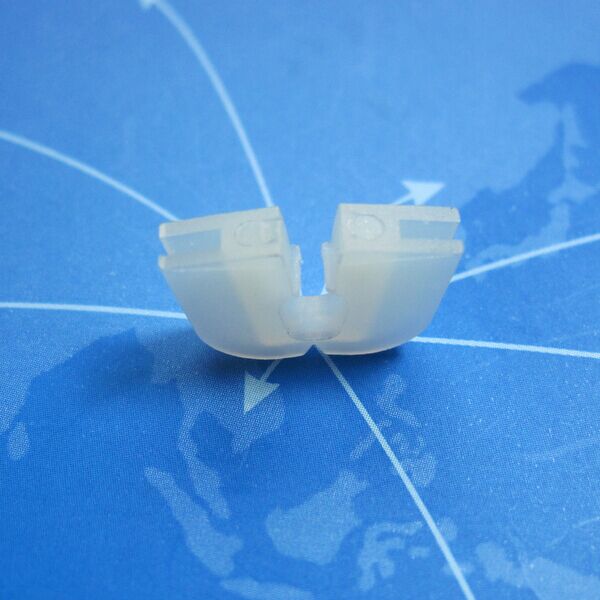 Зажим для оптоволоконного кабеля специального дизайна