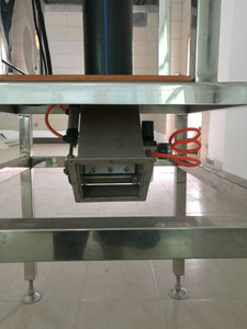 Détecteur de métaux de trémie d'automne libre de gravité de haute sensibilité pour le produit granulaire de poudre - Product Image 3