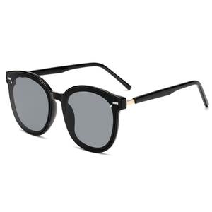 Nuovi Occhiali da Sole da Donna alla Moda con <span class=keywords><strong>Lenti</strong></span> Piatte in PC, Montatura in Acciaio Inox, Logo Personalizzato e <span class=keywords><strong>Lenti</strong></span> Fumé/Azzurro Ghiaccio - Product Image 2