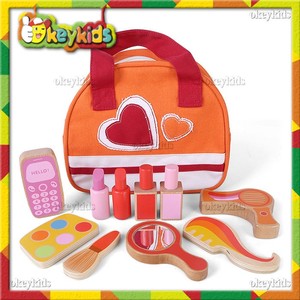 Set di Borse per il Trucco in Legno Rosa per Bambine con Pettine e Altri Accessori W10D018 - Product Image 6