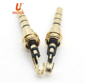 Gold-plated <span class=keywords><strong>3.5</strong></span> millimetri 4-pole <span class=keywords><strong>stereo</strong></span> <span class=keywords><strong>jack</strong></span> spina maschio connettore audio di saldatura spina del trasduttore auricolare connettore con la coda tubo tubo di riscaldamento