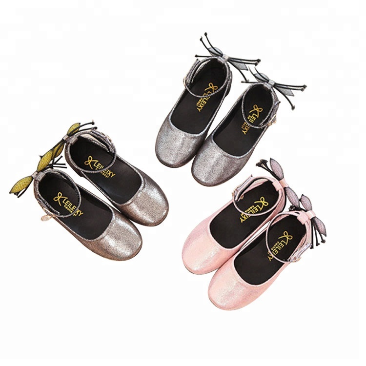 Оптовая продажа, блестящая Рождественская обувь с металлическим блеском, новый стиль, милая обувь из искусственной кожи для девочек, Мокасины с бантом