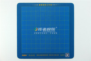 Fournisseur grande quantité multicolore en caoutchouc support <span class=keywords><strong>poker</strong></span> tapis de table - Product Image 6