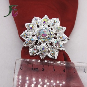 Handmade Silver Metal Rhinestone <strong>Napkin</strong> Holder <strong>Unique</strong> Style Wedding Tabletop Decorative <strong>Napkin</strong> <strong>Ring</strong> for Party Restaurant Use