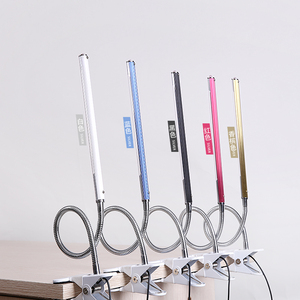 Lámpara de escritorio LED de estilo contemporáneo, abrazadera de Metal de cuello de ganso Flexible, cuerpo de aluminio, funciona con batería eléctrica para oficinas, dormitorios - Product Image 4