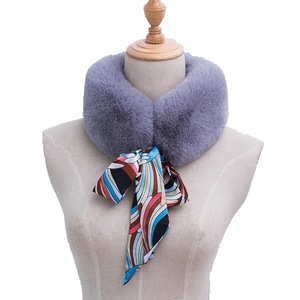 Personnalisable Fluffy Faux Rex <span class=keywords><strong>Fourrure</strong></span> de Lapin Écharpe Hiver Cou Chaud Coupe-Vent avec Soie pour Vêtements de Plein Air - Product Image 1