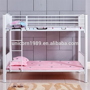 Proveedores de literas de Hotel Precio barato a la venta con escalera y barandilla Literas comerciales de metal moderno para Hostel con colchón - Product Image 4