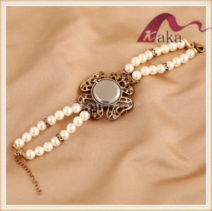 Date main femmes fleur forme bracelet colock attched rose or multcolor cristal bracelet belle perle pour les femmes - Product Image 1