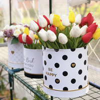 Spot circulaire trois pièces costume fleurs sèches câlin barils boîte à fleurs Rose papier cylindre carton rigide avec boîte à fleurs cadeau