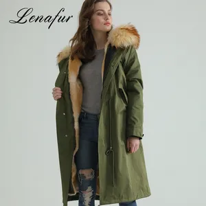 妇女的绿色冬季 100% 水貂毛皮衬里夹克天然浣熊毛皮衣领派克大衣出售