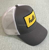 Gorra de conductor de camión para hombre de alto perfil promocional de malla blanca Parche de bordado personalizado de calidad superior Sombrero de camionero de algodón de 5 paneles