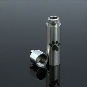 Conception de patte de <span class=keywords><strong>chien</strong></span> cylindre collier de parfum en acier inoxydable 316L bas quantité minimale de commande parents animaux cendres urne pendentif de crémation - Product Image 3