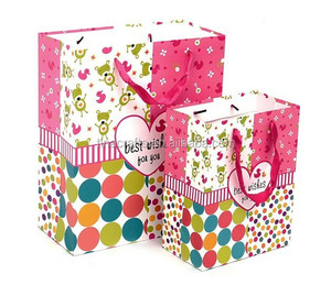 Fábrica <span class=keywords><strong>china</strong></span> la producción de OEM bolsa de <span class=keywords><strong>papel</strong></span> personalizada - Product Image 1