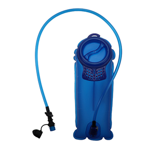 Les sorties d'usine logo personnalisé isolé <span class=keywords><strong>poche</strong></span> <span class=keywords><strong>à</strong></span> <span class=keywords><strong>eau</strong></span> pour camping - Product Image 2