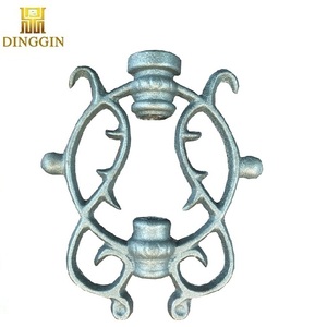 Décorations en <span class=keywords><strong>fer</strong></span> <span class=keywords><strong>forgé</strong></span> personnalisées à prix réduit de Chine, ornements en métal en fonte pour la <span class=keywords><strong>décoration</strong></span> de clôtures, de portails et de rampes - Product Image 1