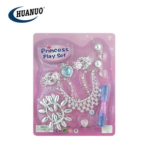 2025 joli maquillage bijoux jouets diamant collier princesse <span class=keywords><strong>habiller</strong></span> princesse jouet jeux <span class=keywords><strong>pour</strong></span> les filles - Product Image 3