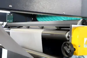 Автоматическая электрическая бумажная доска рулонная машина для резки резак для бумаги