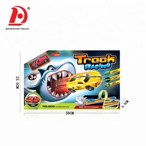 HUADA Venta caliente Shark Style Spring Railcar Glow Rail Slot Set Racing Track Car Toy para entretenimiento - Product Image 6