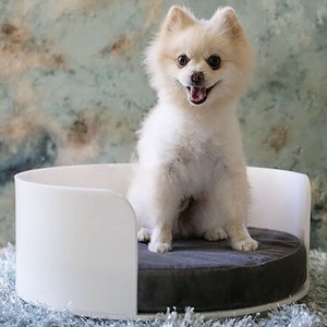 Cama acrílica para mascotas, producto de lujo hecho a mano, acrílica - Product Image 3