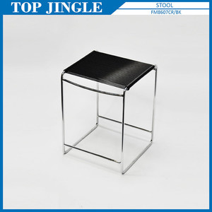Petit tabouret simple carré noir avec ligne élastique en PVC - Product Image 3
