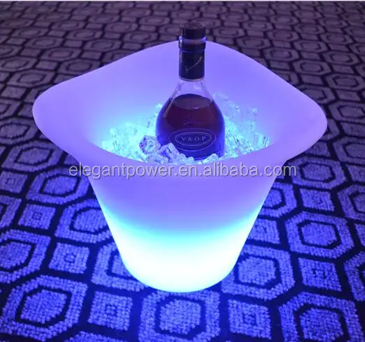 Secchiello per il ghiaccio con luce a led scatola di raffreddamento stampo rotante plastica led illuminato secchiello per il ghiaccio champagne raffreddatore di vino