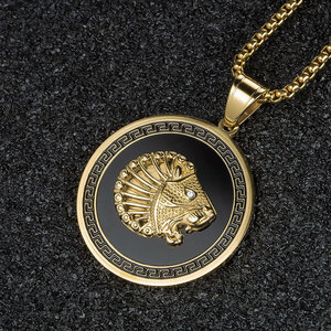 <span class=keywords><strong>Collana</strong></span> con <span class=keywords><strong>Ciondolo</strong></span> <span class=keywords><strong>Leone</strong></span> in Smalto Nero Personalizzata all'Ingrosso, Gioielli Trendy in Acciaio Inossidabile Placcato Oro 18K Impermeabile per Uomo - Product Image 4